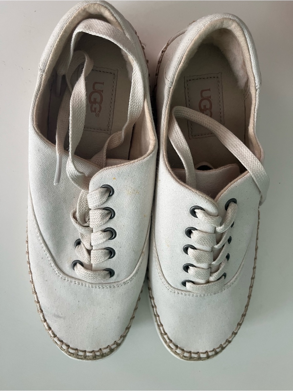 UGG Women's Eyan II Canvas Cream Canvas Lace-Up Sneakers